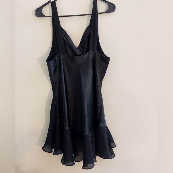 90s vintage Sleep Solutions Nightgown Sateen Black Romantic Fairy Castlecore - Picture 2 of 6